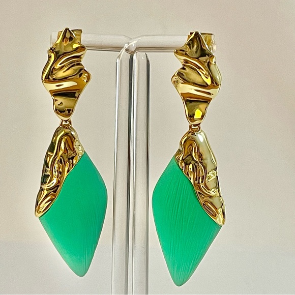 ALEXIS BITTAR Dangle Earrings Long 3” Gold Emerald Green Lucite Signed - Picture 5 of 5